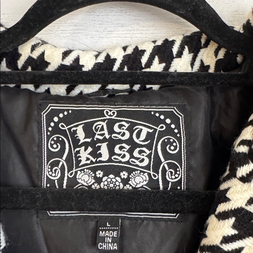 Last Kiss Black and White Houndstooth Pea Coat | SIZE L - Picture 7 of 9